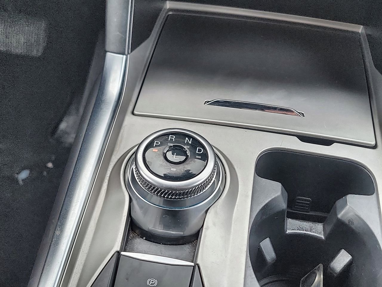 Used 2024 Ford Explorer Limited image 18