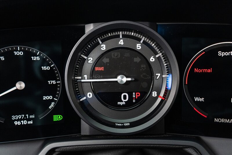 Used 2024 Porsche 911 Carrera RWD image 95