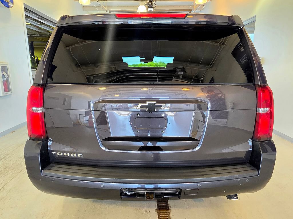 Used 2017 Chevrolet Tahoe LT w/ LT Signature Package AWD/4WD image 6