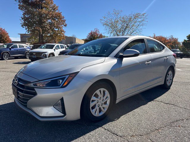 Used 2019 Hyundai Elantra SE w/ Cargo Package FWD image 3