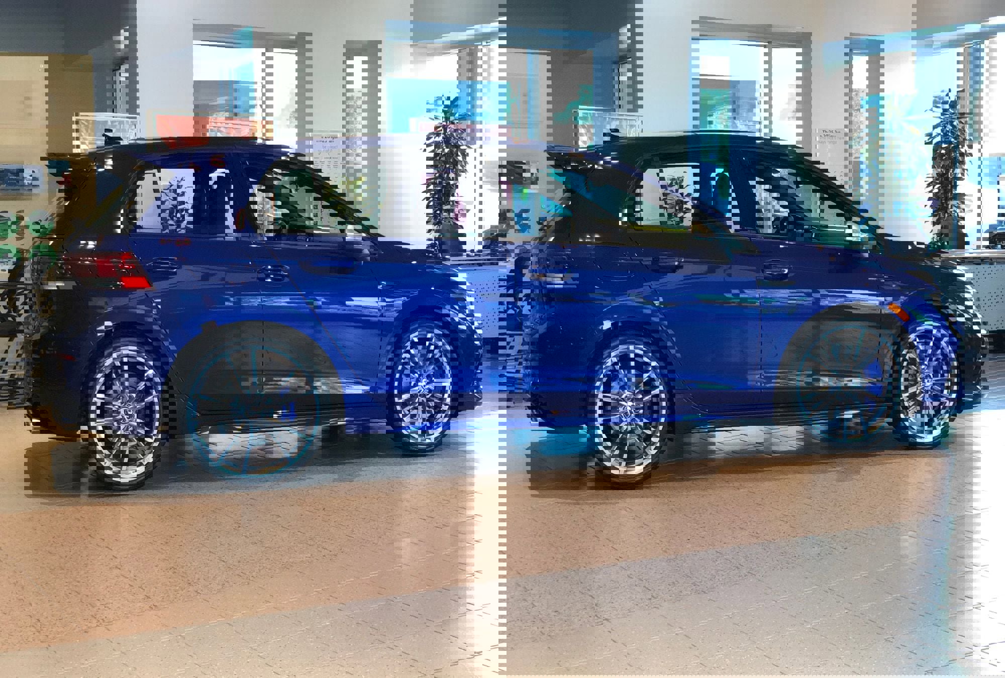 New 2024 Volkswagen Golf R image 8