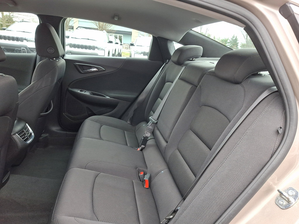 Used 2023 Chevrolet Malibu LT image 20