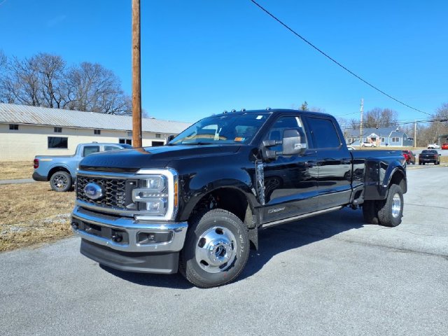 Used 2025 Ford F350 Lariat w/ Lariat Ultimate Package AWD/4WD image 1