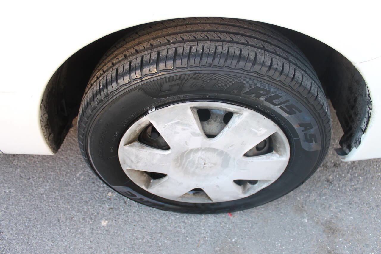 Used 2004 Mitsubishi Lancer ES image 16