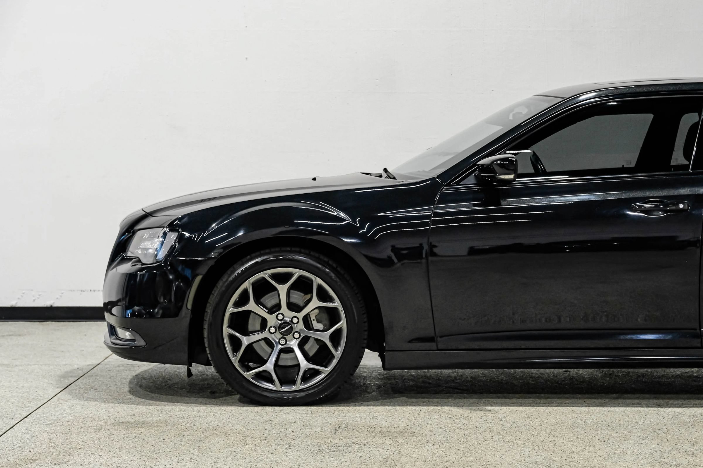 Used 2015 Chrysler 300 S w/ 300S Premium Group RWD image 10