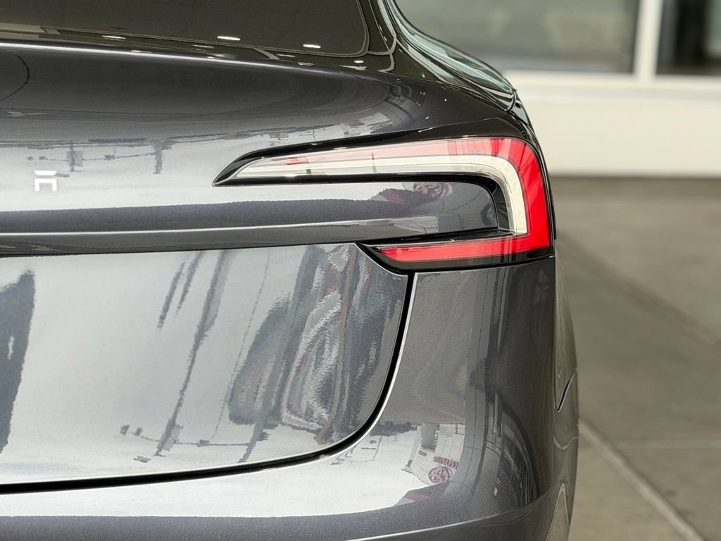 Used 2024 Tesla Model 3 Standard Range RWD image 13