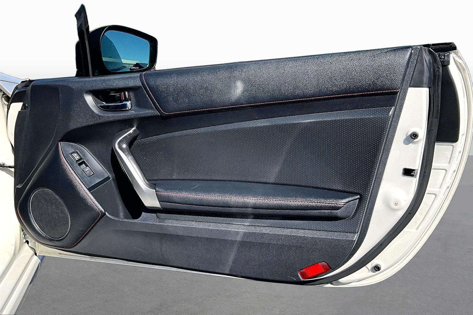Used 2015 Scion FR-S RWD image 18