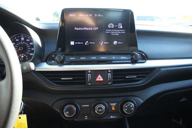 Used 2023 Kia Forte LXS FWD image 4