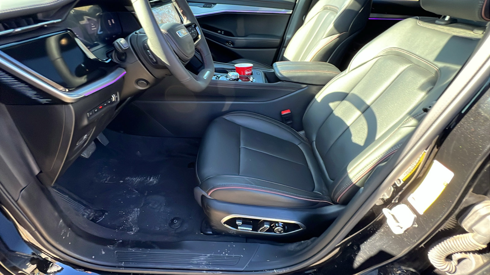 Used 2024 Jeep Wagoneer Launch Edition image 16