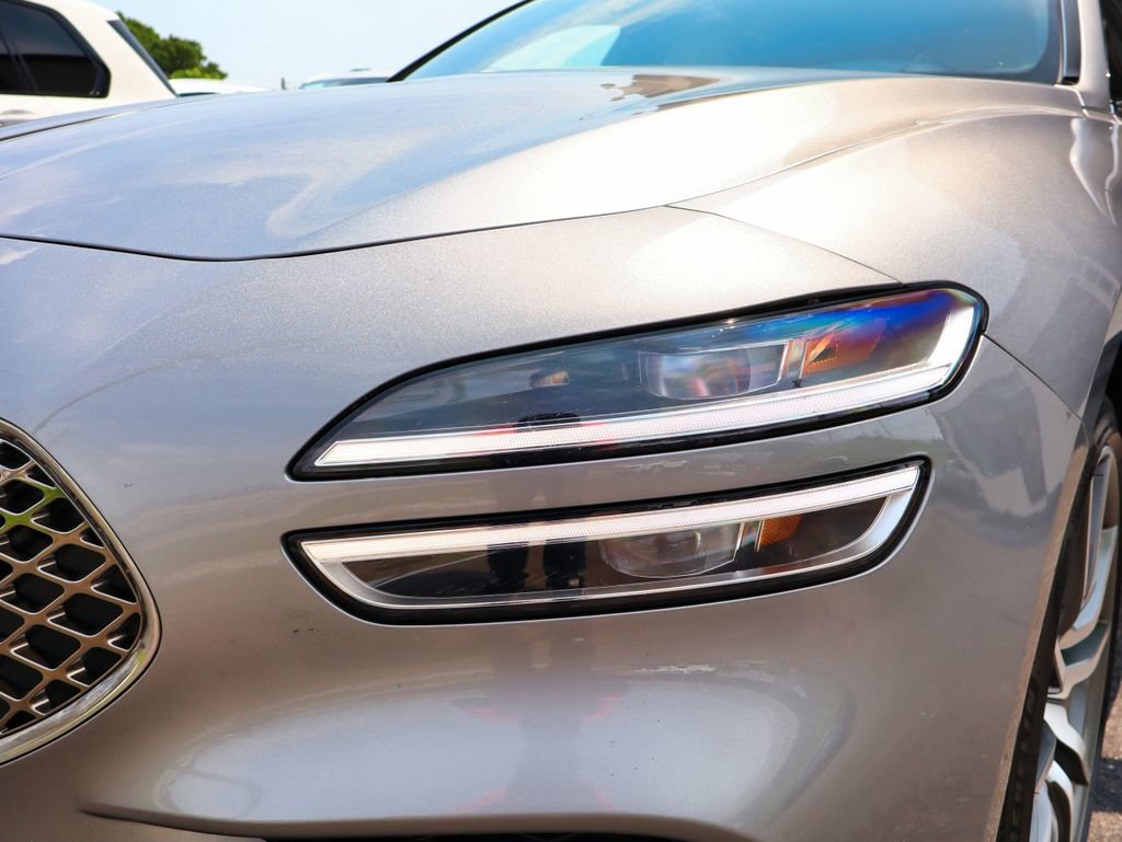 Used 2025 Genesis G70 2.5T AWD/4WD image 11