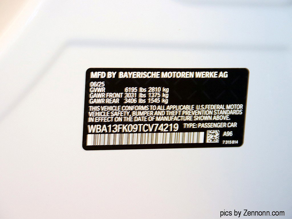 Used 2026 BMW 550e xDrive w/ Executive Package AWD/4WD image 18