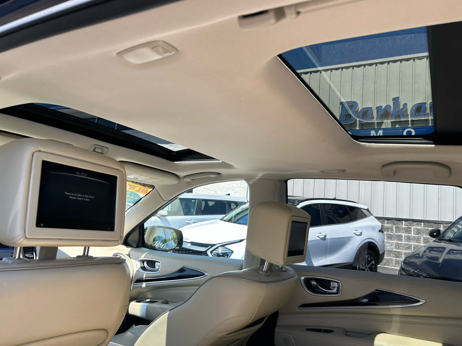 Used 2018 INFINITI QX60 Luxe w/ Deluxe Technology Package AWD/4WD image 4