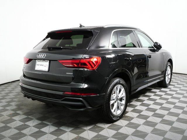 Certified 2025 Audi Q3 2.0T Premium Plus w/ Premium Plus Package AWD/4WD image 3