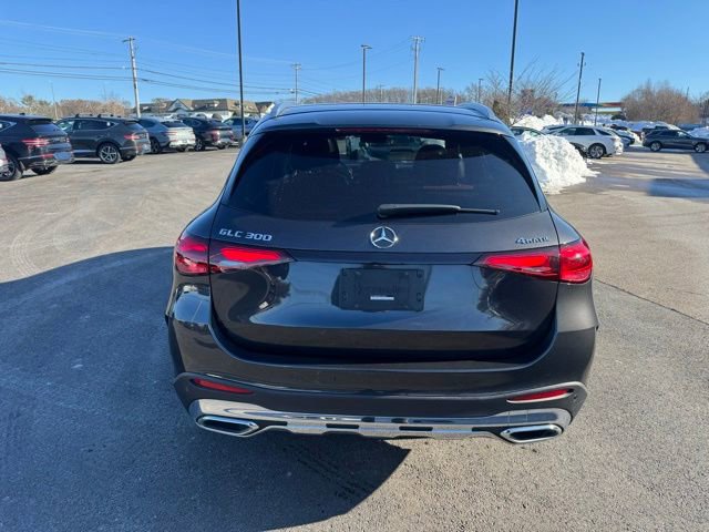 Used 2024 Mercedes-Benz GLC 300 4MATIC image 7