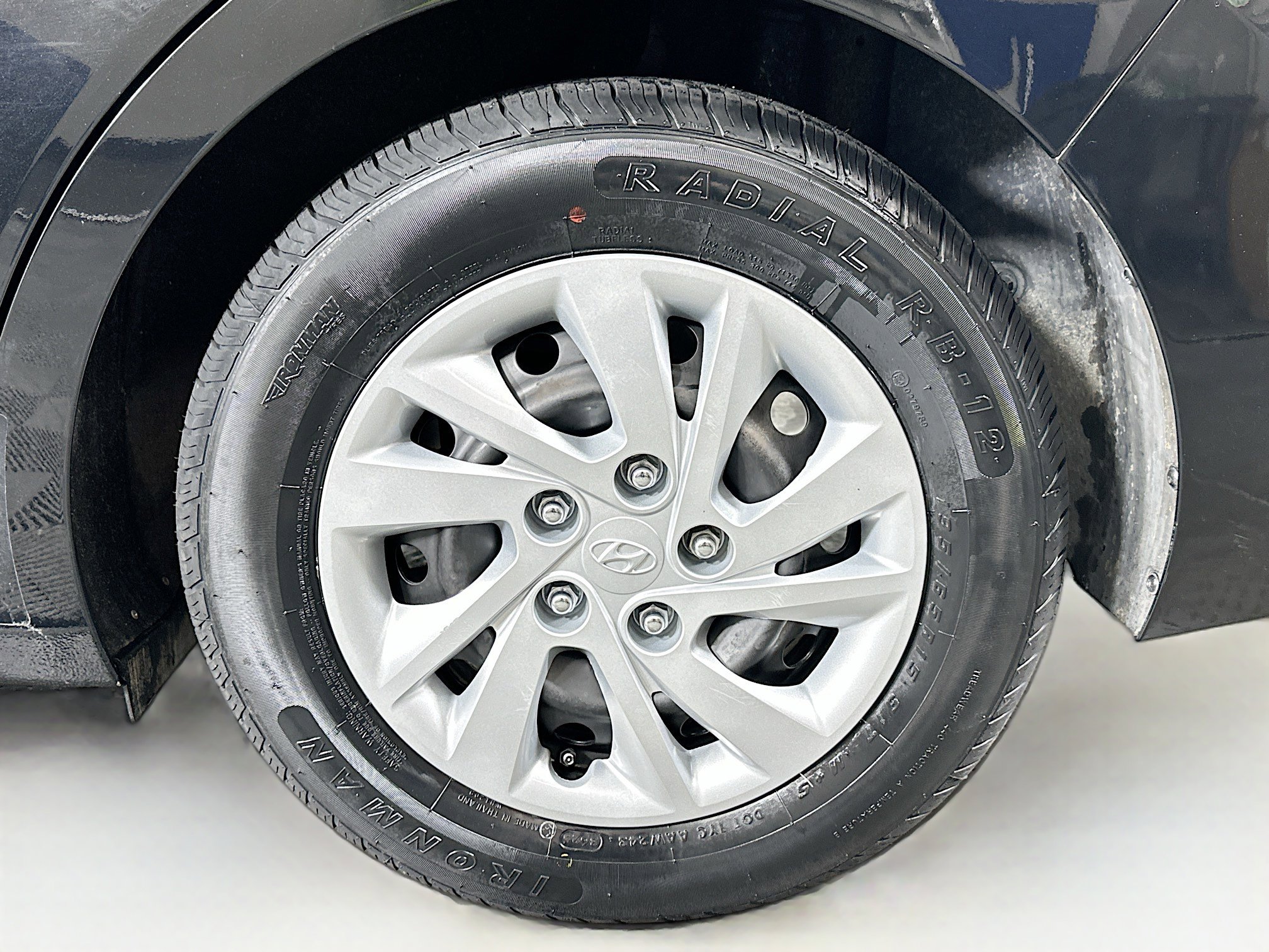 Used 2020 Hyundai Elantra SE image 11