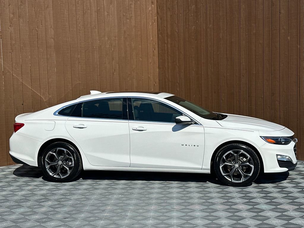 Used 2024 Chevrolet Malibu LT image 14