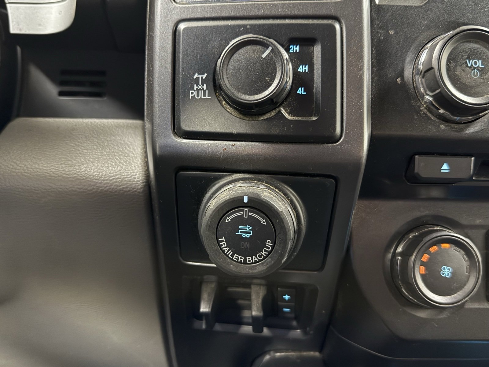 Used 2018 Ford F150 XLT w/ Equipment Group 302A Luxury image 15