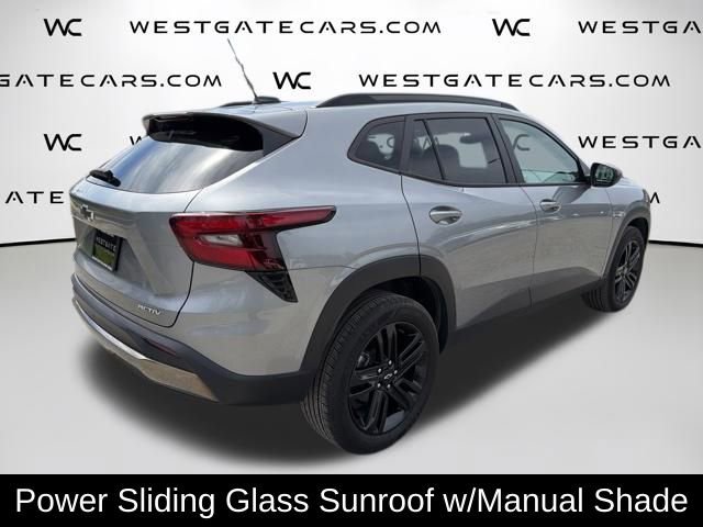 Used 2024 Chevrolet Trax ACTIV w/ Sunroof Package image 7