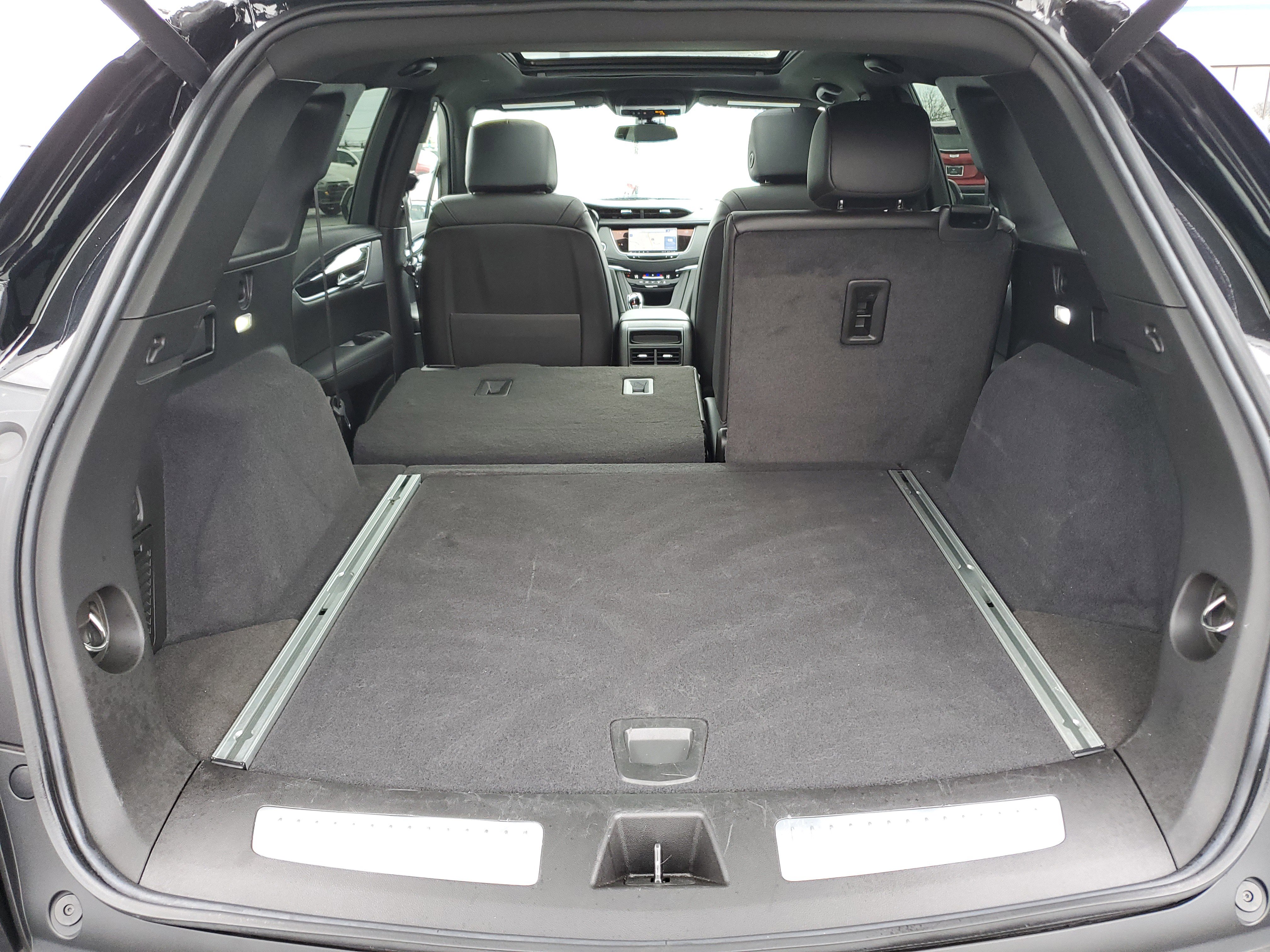 Used 2025 Cadillac XT5 Premium Luxury image 6