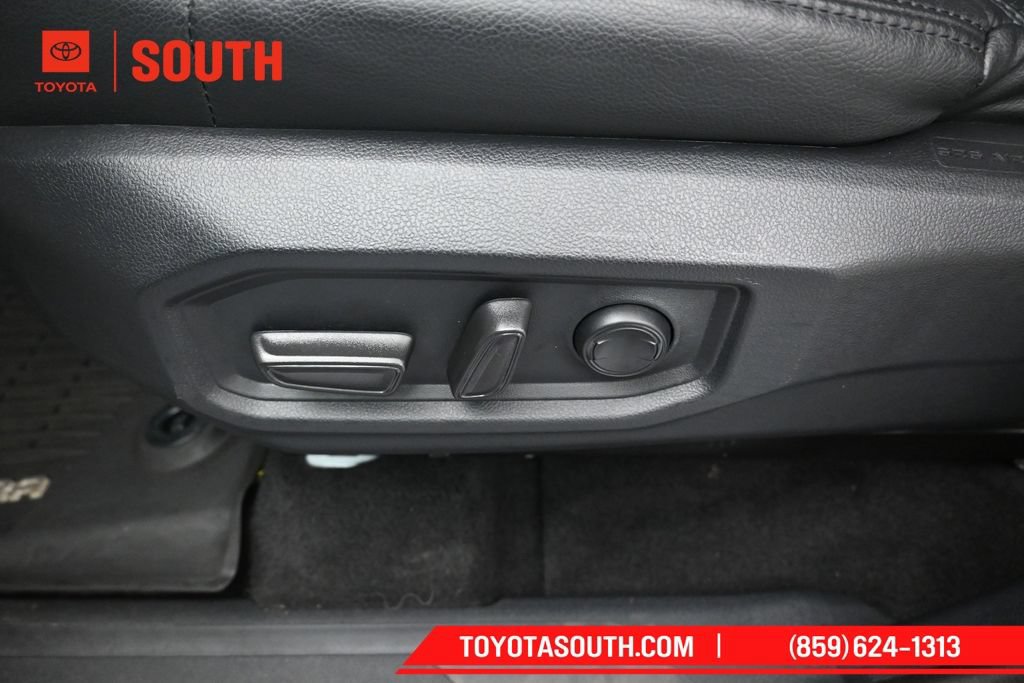 Used 2023 Toyota Tundra SR5 w/ SR5 Premium Package AWD/4WD image 27