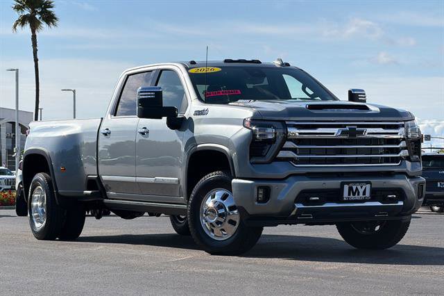 New 2026 Chevrolet Silverado 3500 High Country w/ Technology Package AWD/4WD image 2