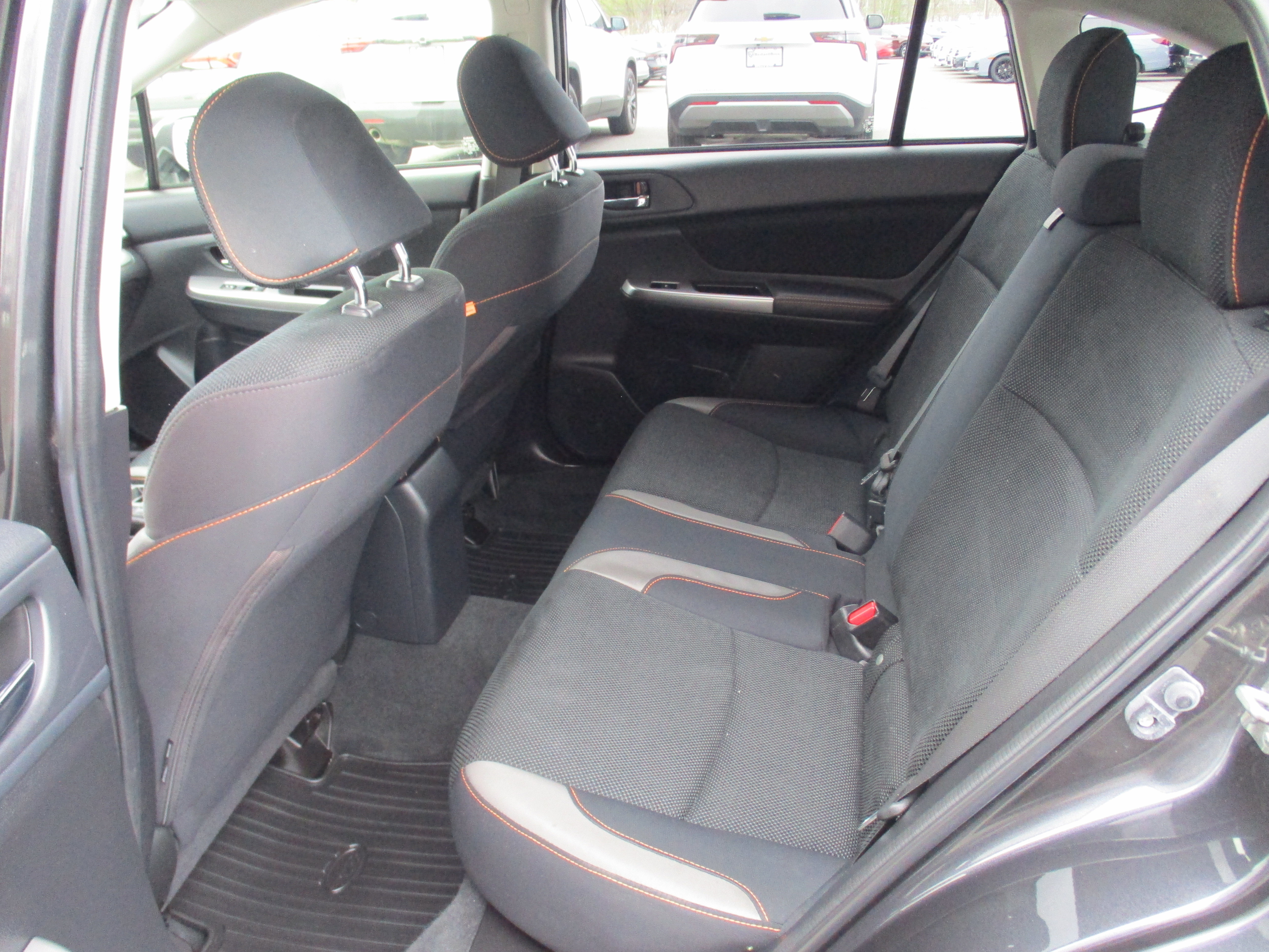 Used 2016 Subaru Crosstrek 2.0i Premium w/ Moonroof Package AWD/4WD image 12