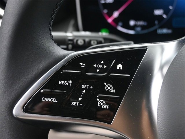 New 2025 Mercedes-Benz GLC 300 image 32