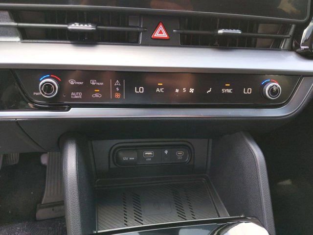 Used 2023 Kia Sportage EX FWD image 27
