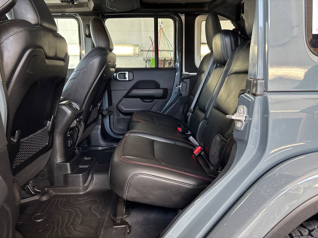 Used 2025 Jeep Wrangler Unlimited Rubicon AWD/4WD image 34