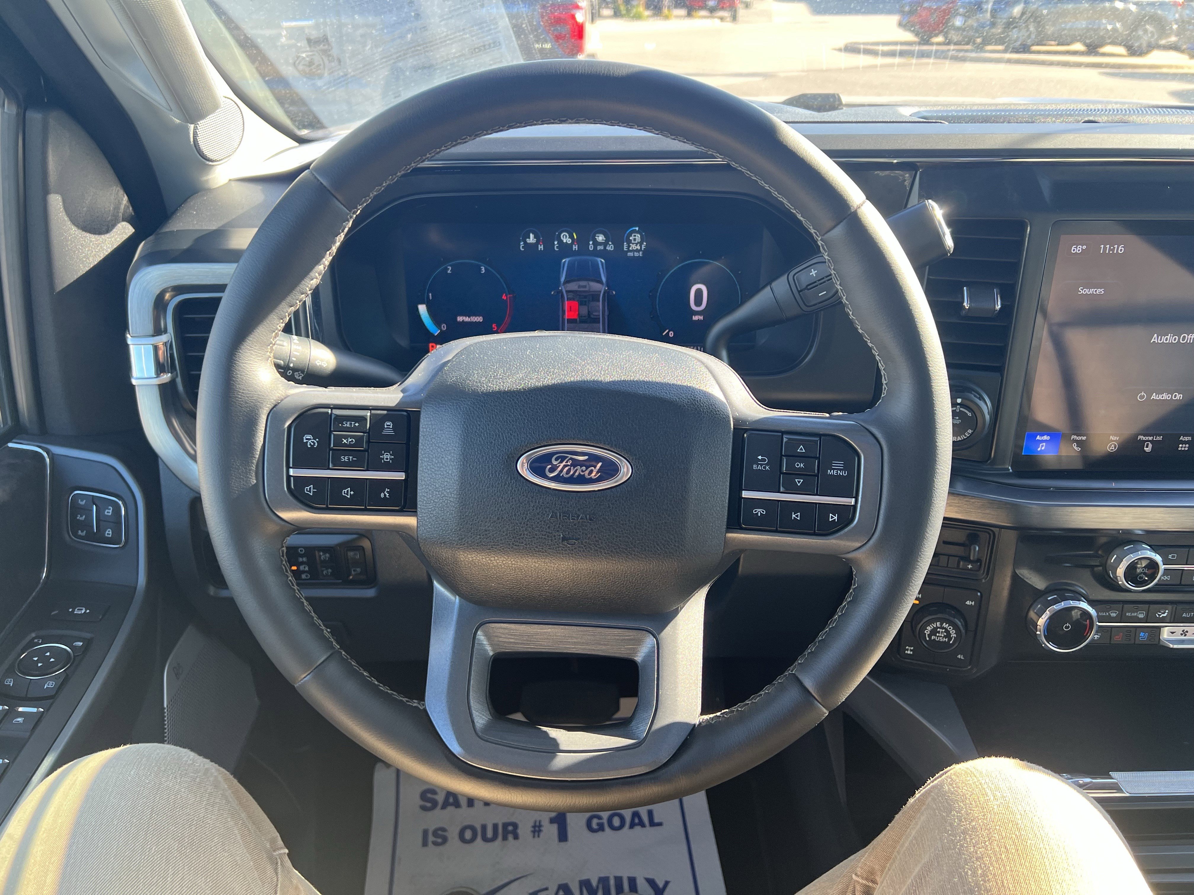 Used 2025 Ford F250 Lariat w/ Lariat Ultimate Package image 9