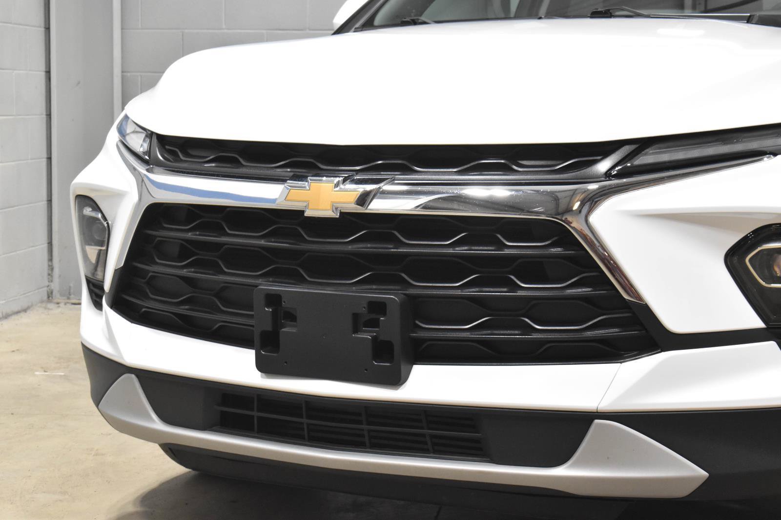 Used 2025 Chevrolet Blazer LT AWD/4WD image 32