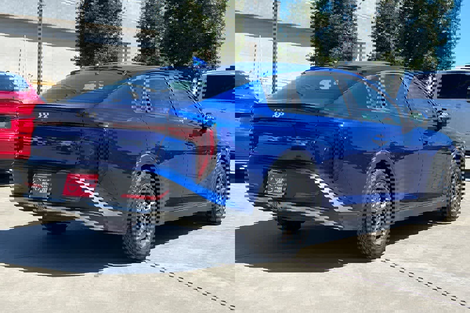 Used 2025 Kia K4 LXS image 3