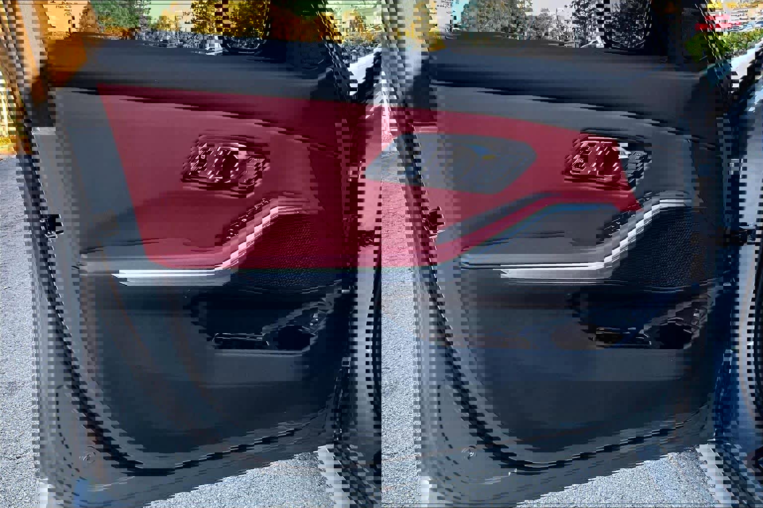 Used 2023 BMW 330i Sedan w/ Driving Assistance Package image 25