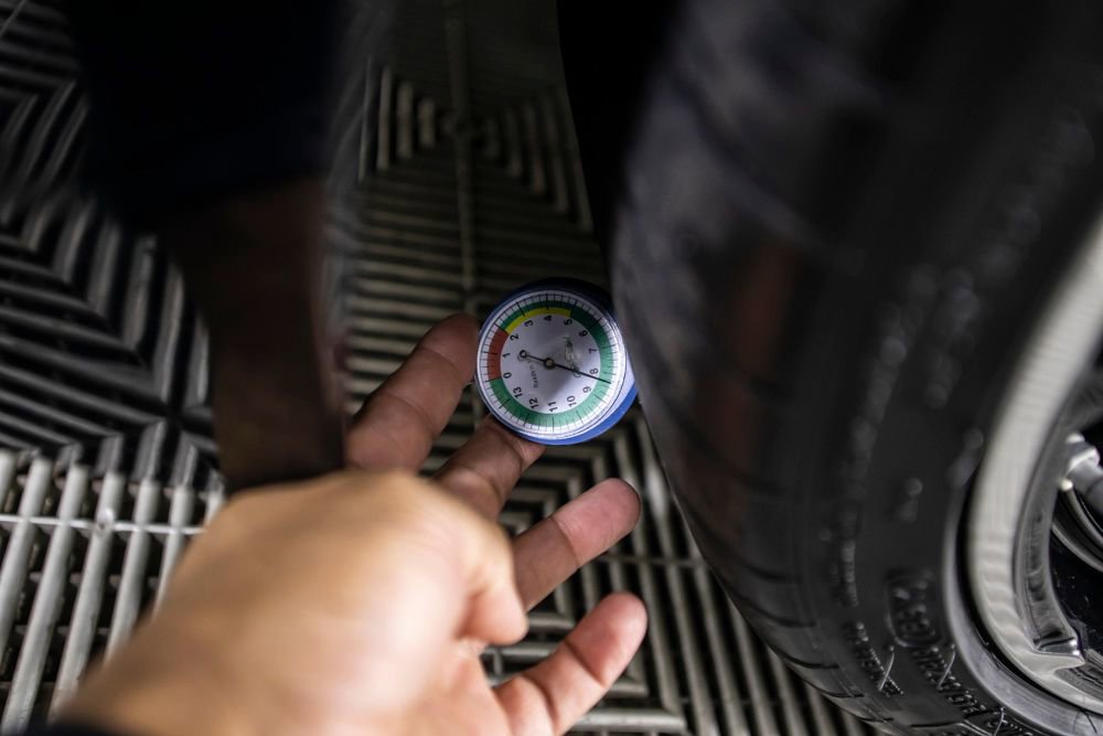 Used 2023 Chevrolet Corvette Stingray Preferred Conv w/ Battery Protection Package image 48