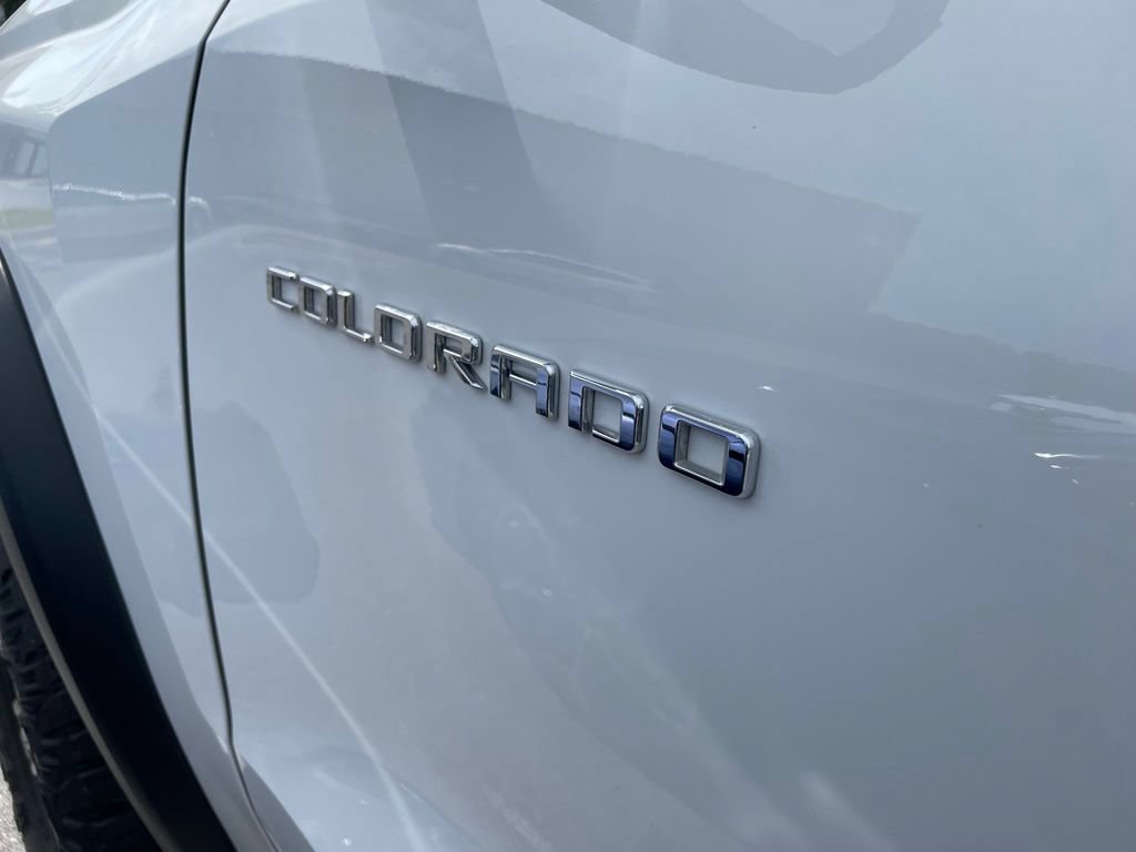 Used 2023 Chevrolet Colorado ZR2 w/ ZR2 Convenience Package III AWD/4WD image 5