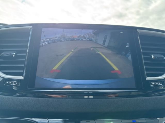 Used 2024 Chrysler Pacifica Touring-L FWD image 18