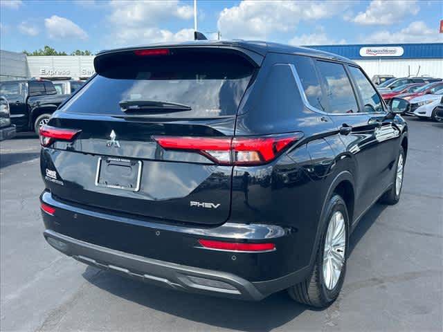 Used 2025 Mitsubishi Outlander ES AWD/4WD image 3