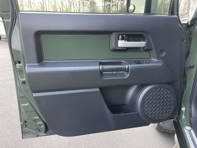 Used 2014 Toyota FJ Cruiser 4WD w/ Upgrade Package image 12