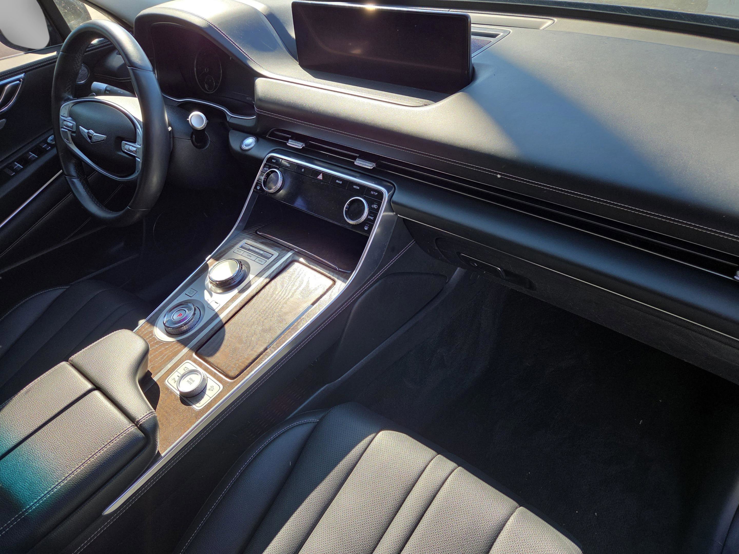 Used 2024 Genesis GV80 2.5T image 40