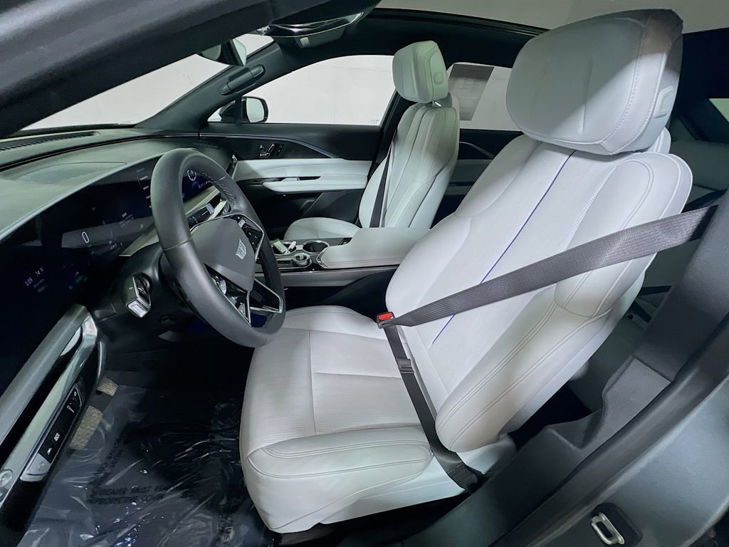 Used 2024 Cadillac Lyriq Luxury RWD image 19