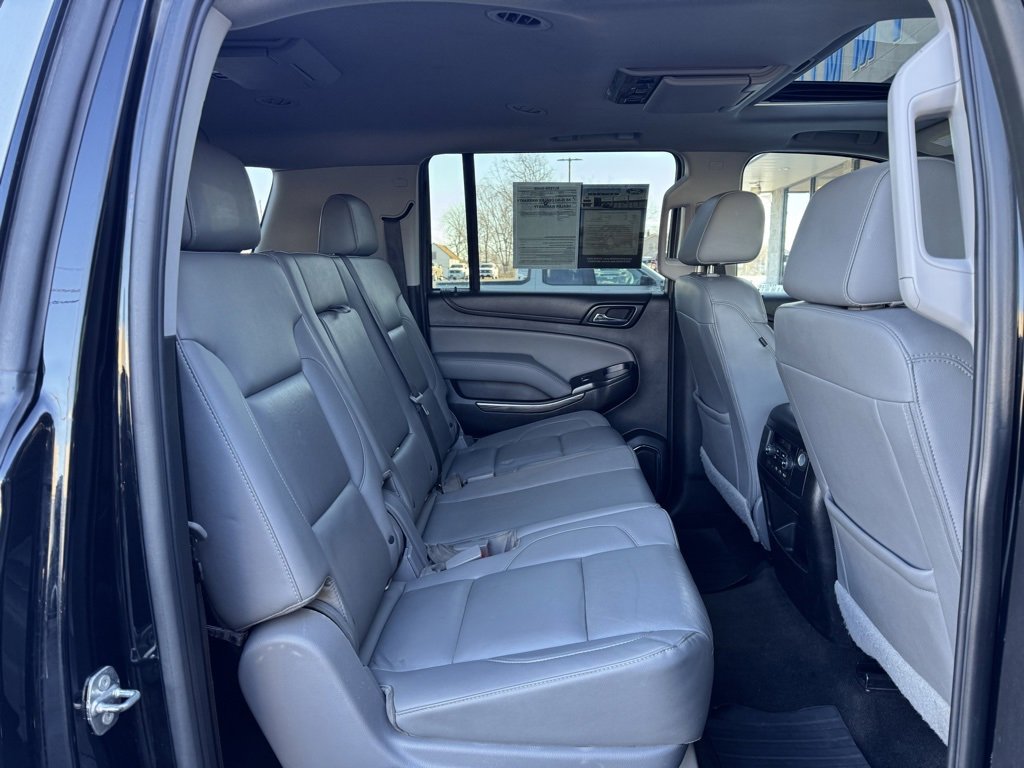 Used 2018 Chevrolet Suburban LT image 19