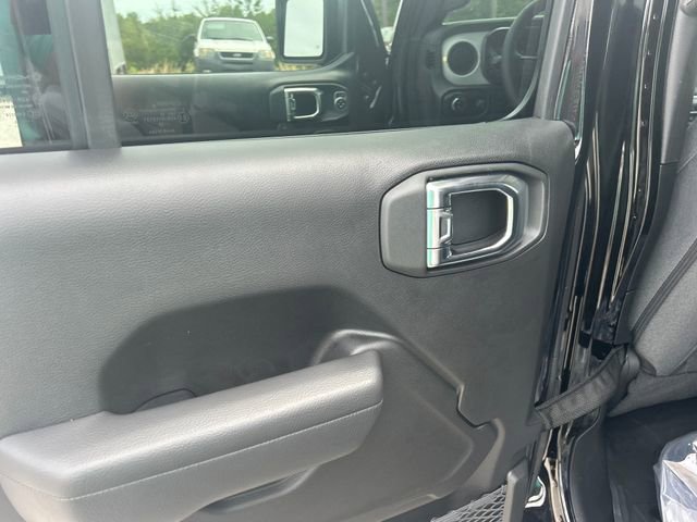 New 2025 Jeep Gladiator Sport image 35