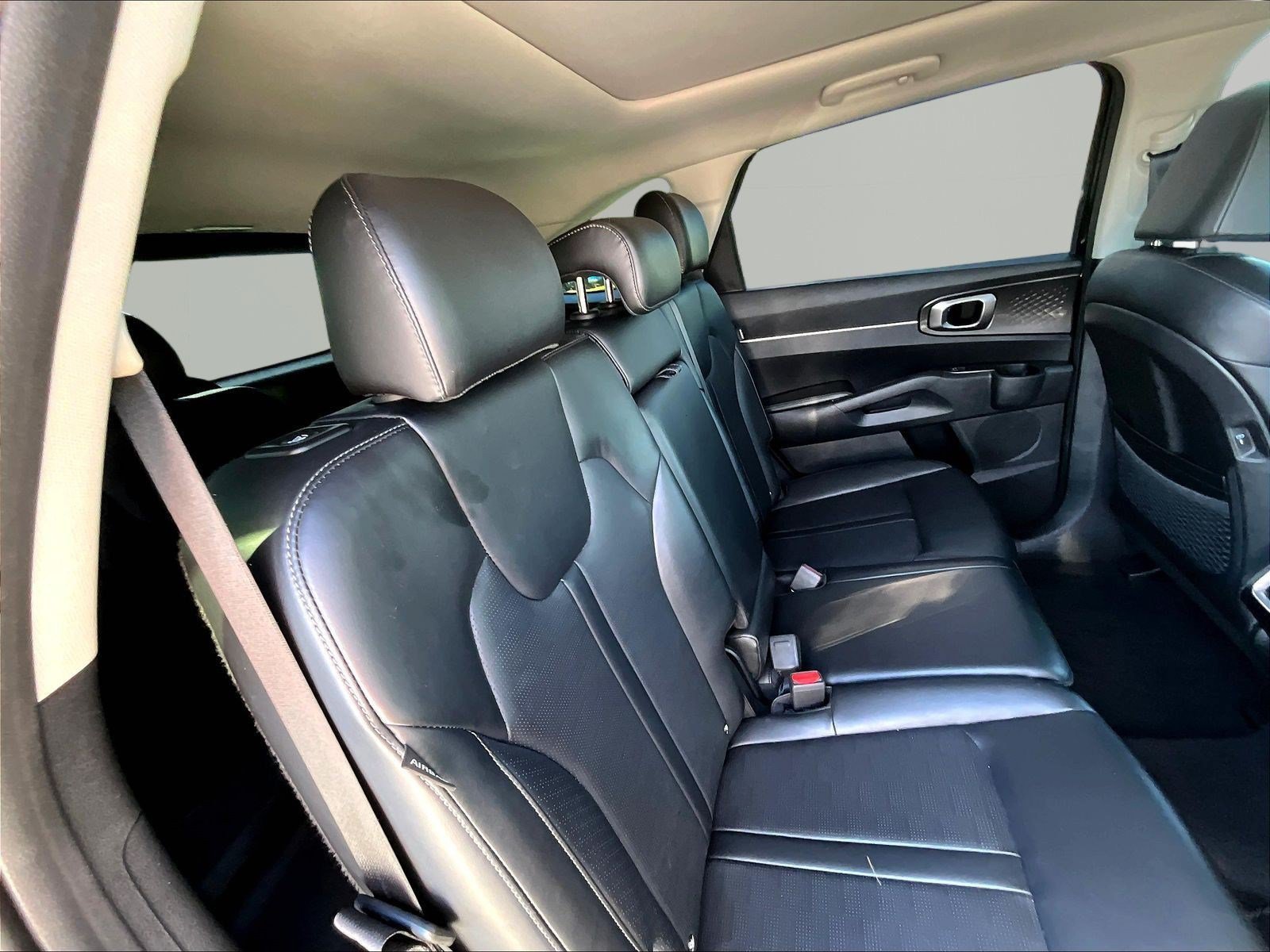 Used 2025 Kia Sorento S w/ Panoramic Sunroof Package FWD image 24