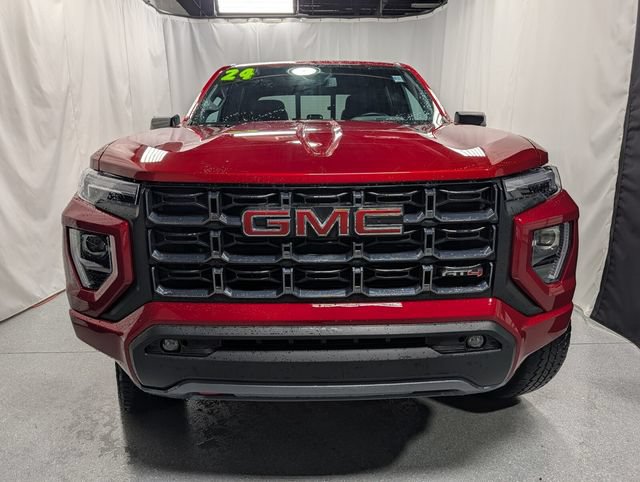 Certified 2024 GMC Canyon AT4 w/ AT4 Premium Package AWD/4WD image 9