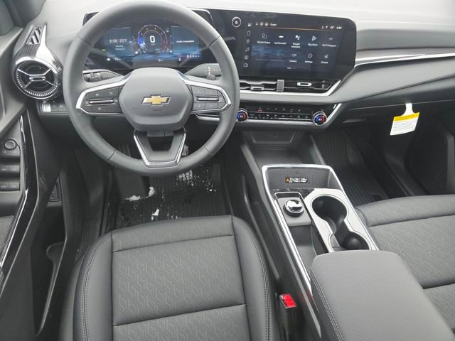 New 2026 Chevrolet Equinox LT w/ Convenience Package II image 3