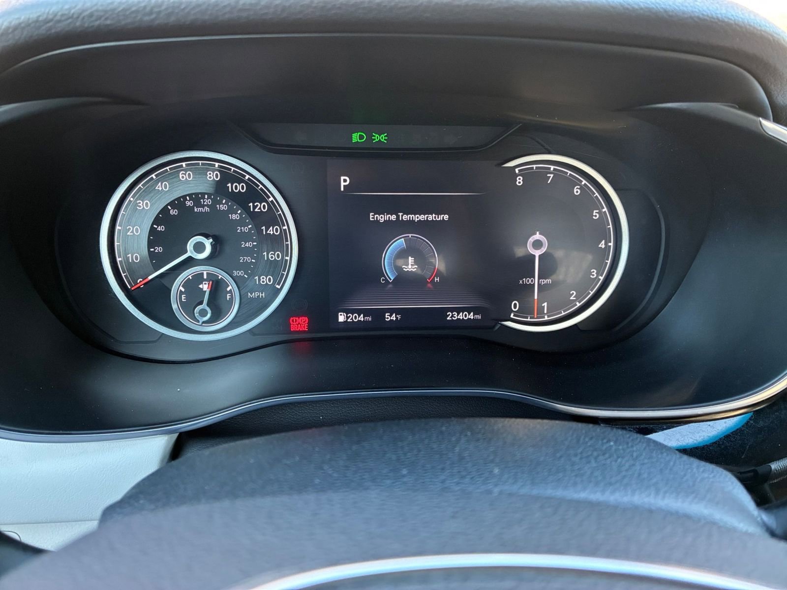 Used 2025 Genesis G70 2.5T image 40