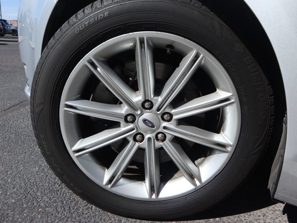 Used 2019 Ford Flex Limited FWD image 16