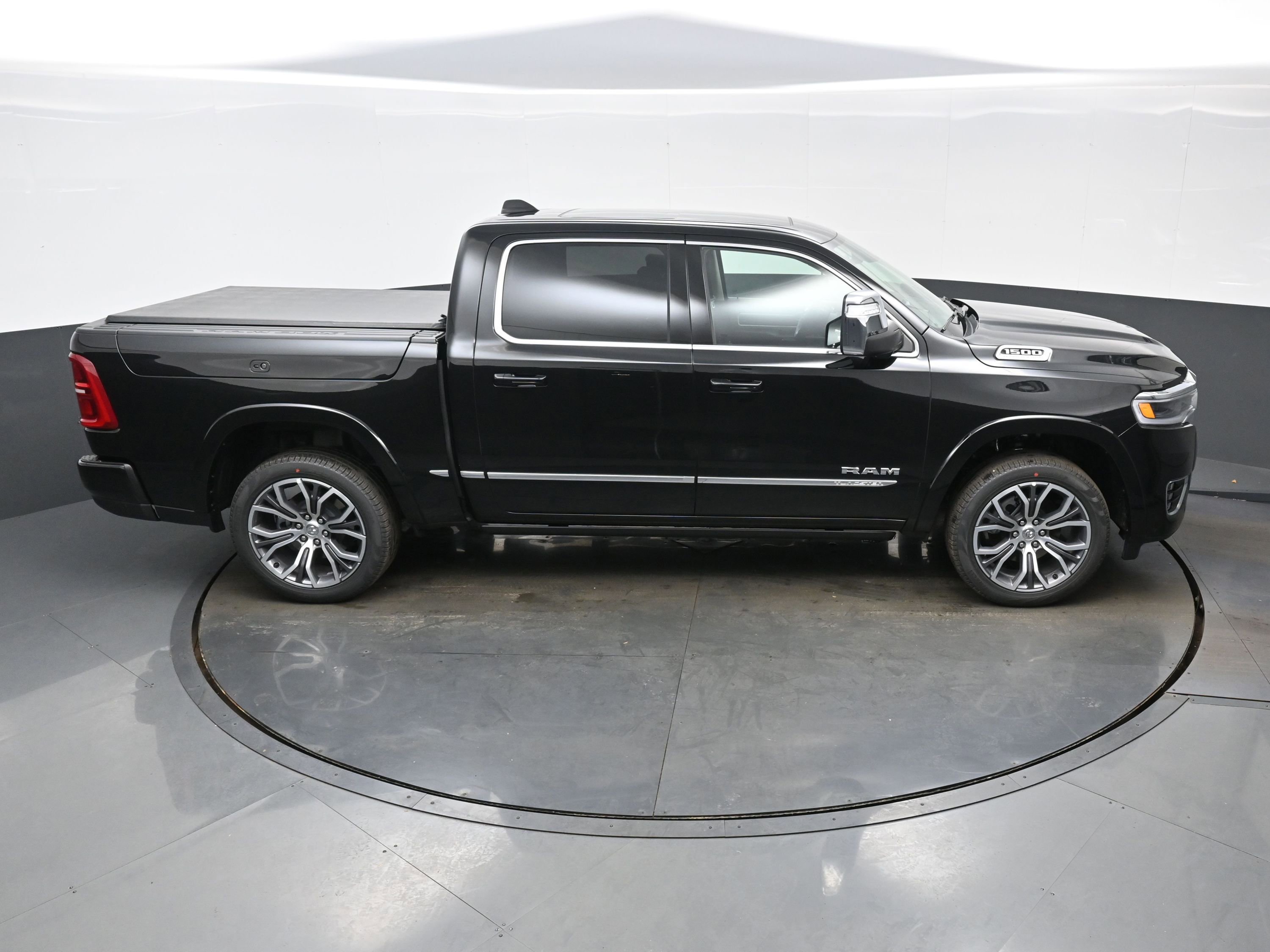 New 2026 RAM 1500 Tungsten AWD/4WD image 23