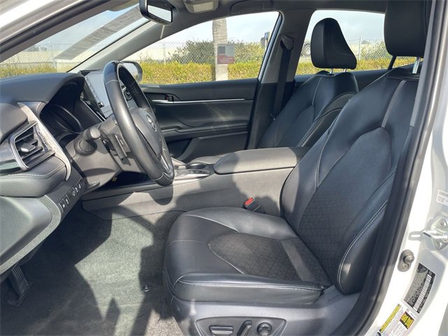 Used 2022 Toyota Camry XSE image 18