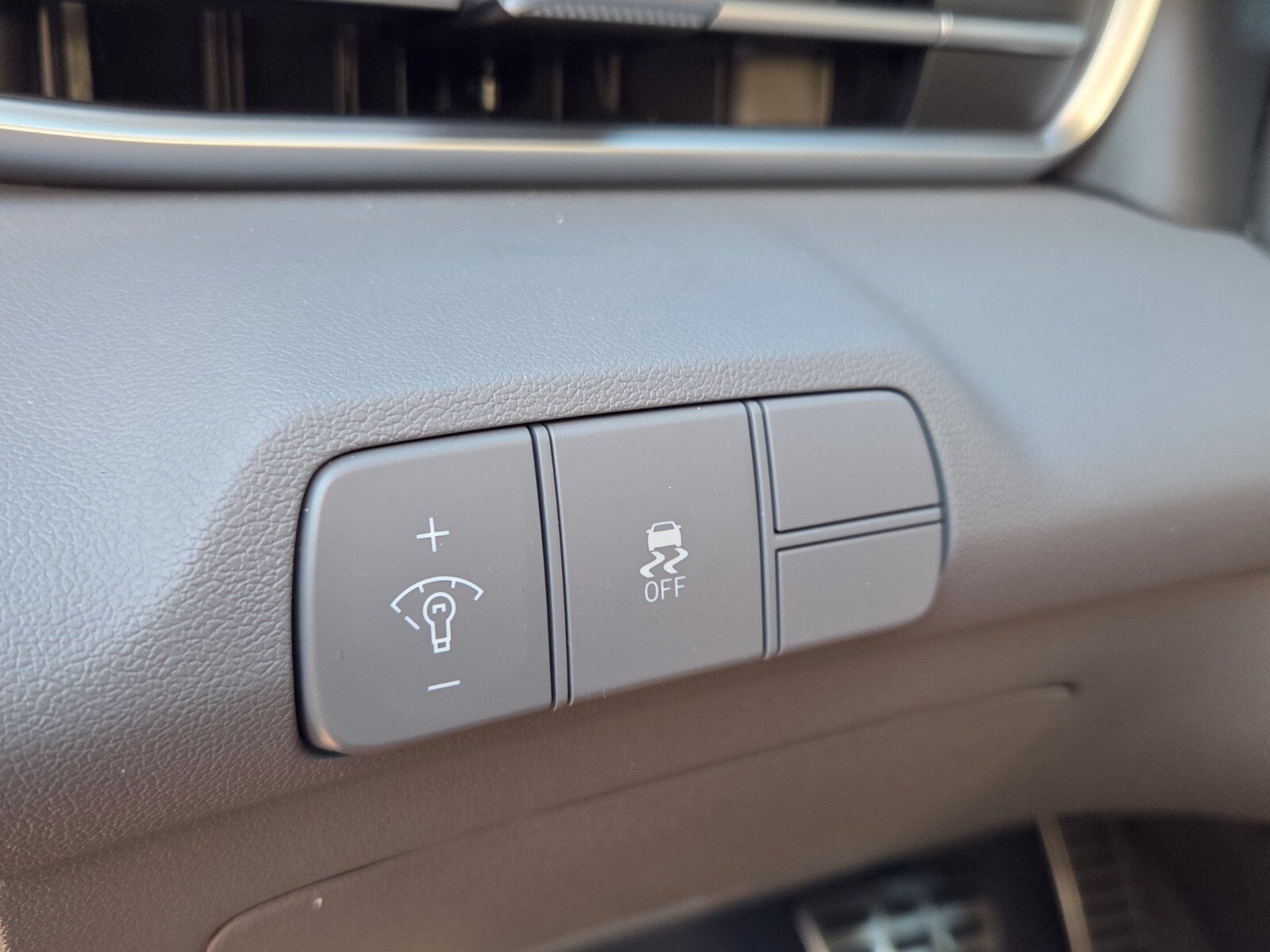 Certified 2026 Hyundai Elantra Sport FWD image 26